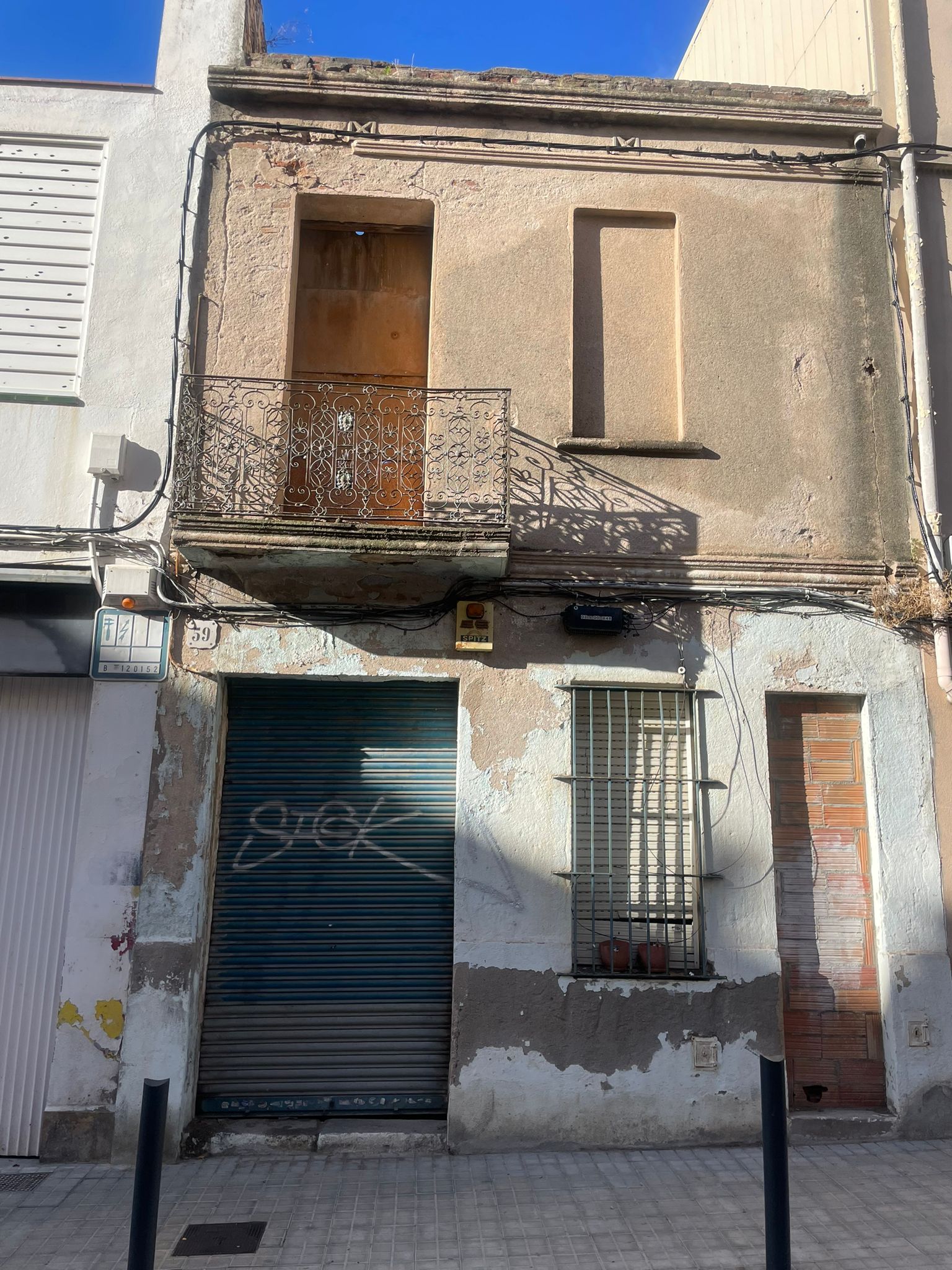 Terreno para hacer dos casas en la Calle Guixeres